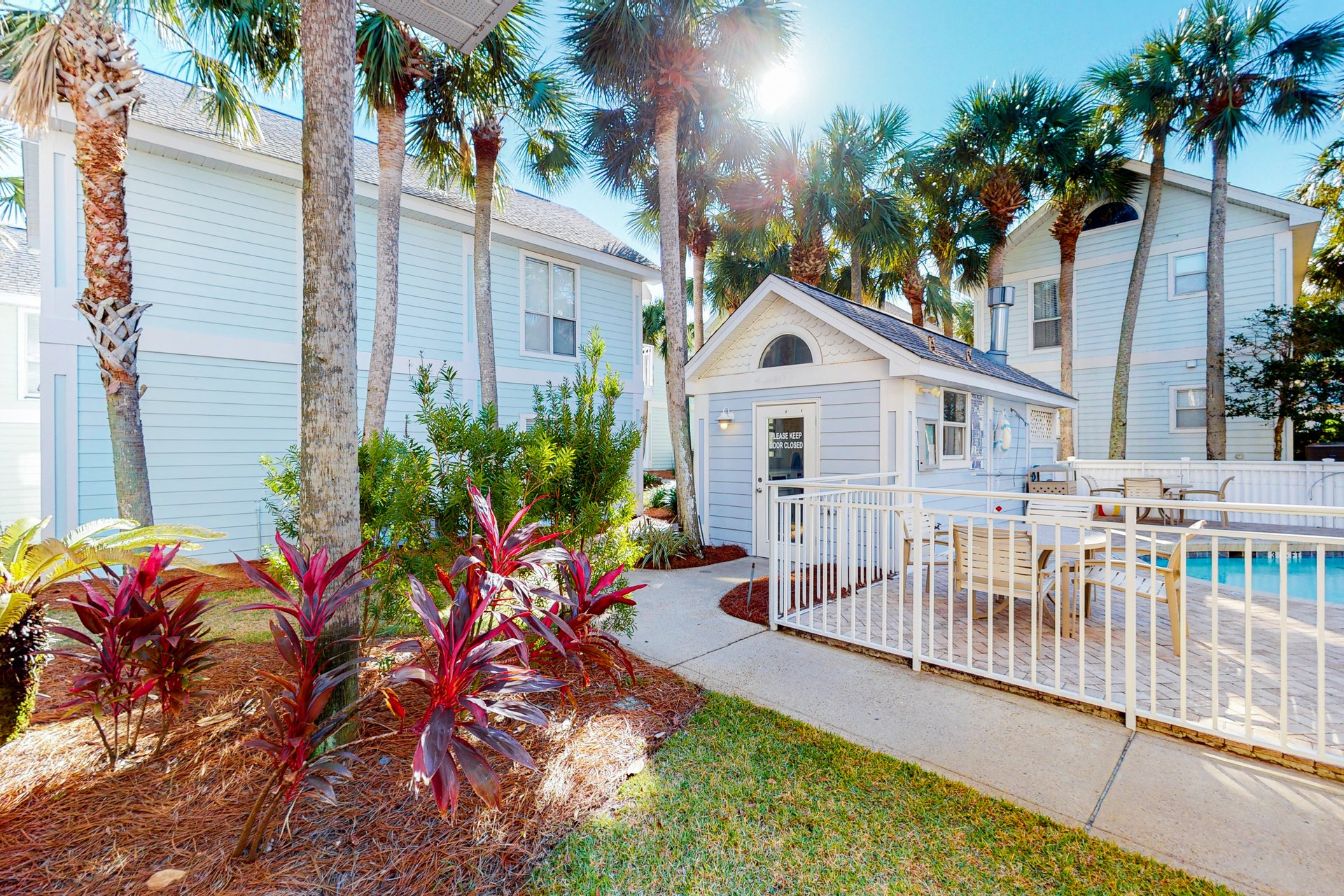 Nantucket Rainbow Cottages 15B 18