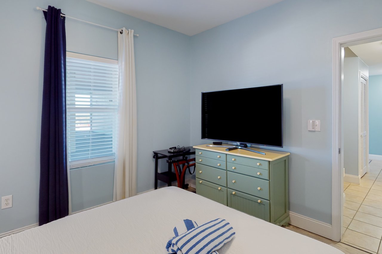 Laketown Wharf 1306 17