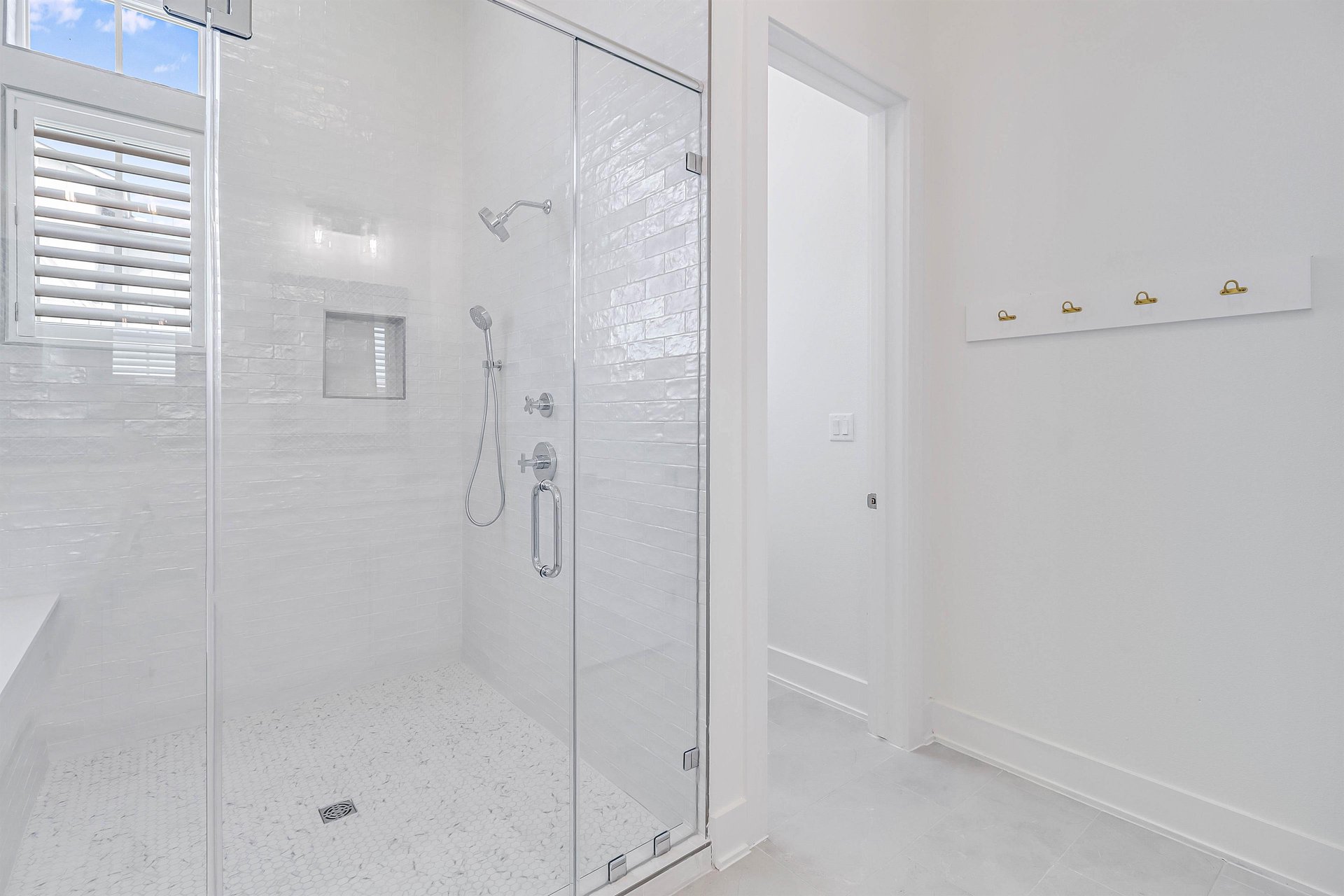 Second King Suite Bathroom, 2nd Floor