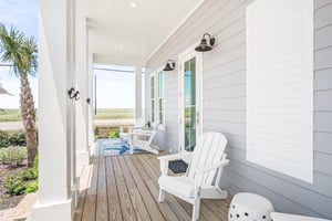 Entry Deck, 1st Floor