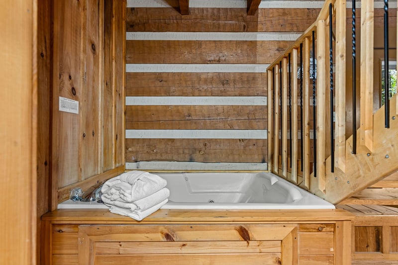 littlebirdcabin8