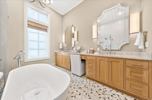 2nd Floor, Primary King Bathroom