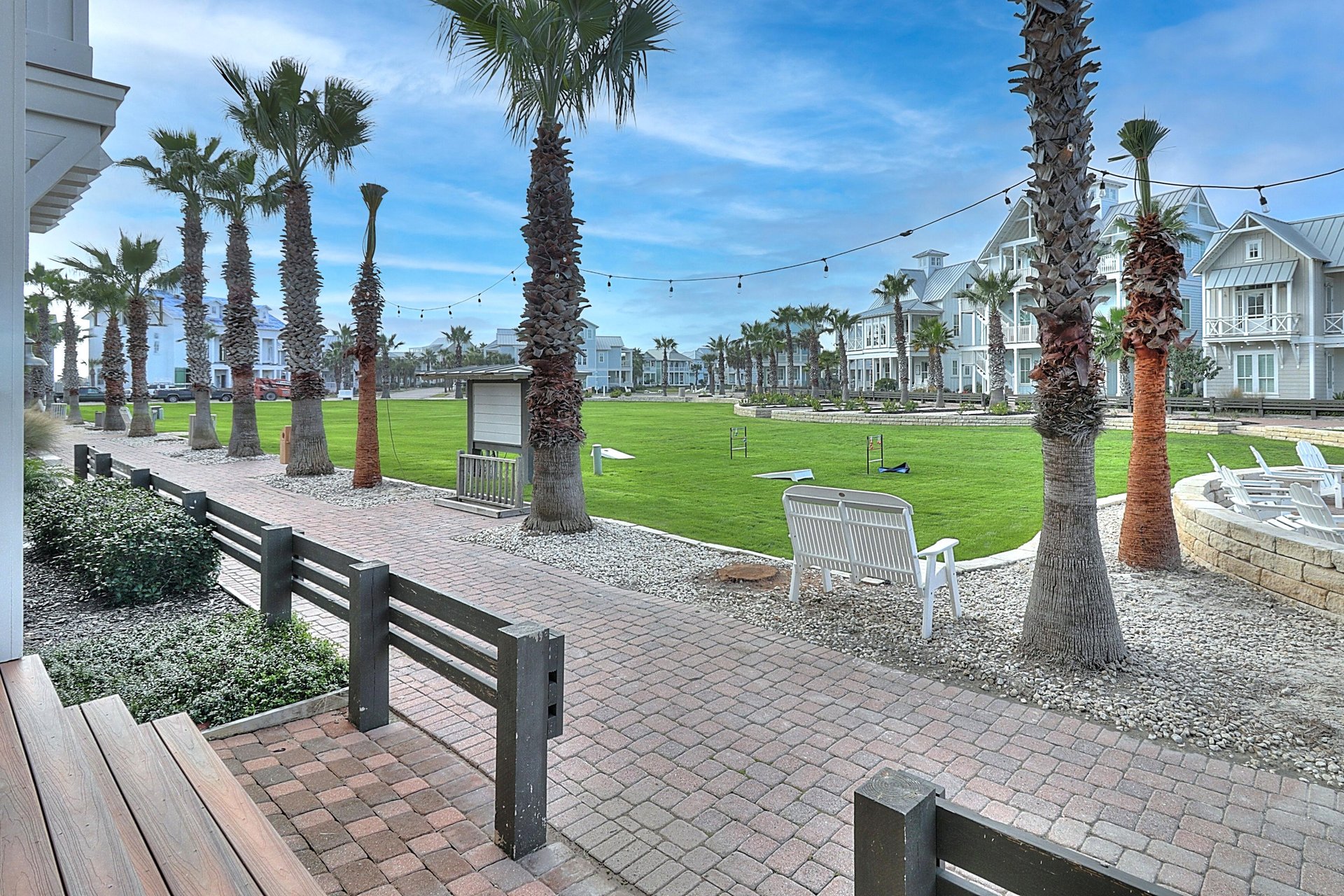 Great Lawn View From Outdoor Dinning Patio