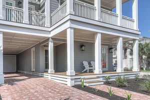 Parking for Multiple Vehicles Plus Garage Access