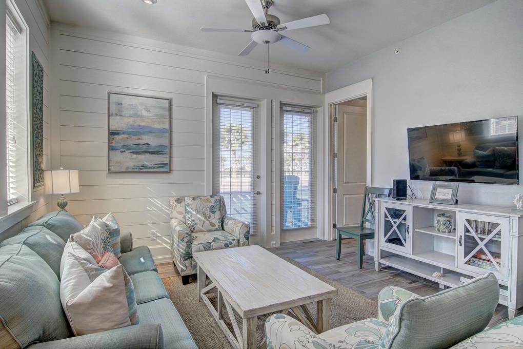 1st Floor, Living Room