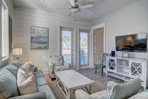 1st Floor, Living Room