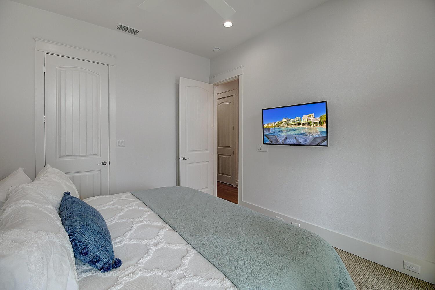 Second King Bedroom, 2nd Floor