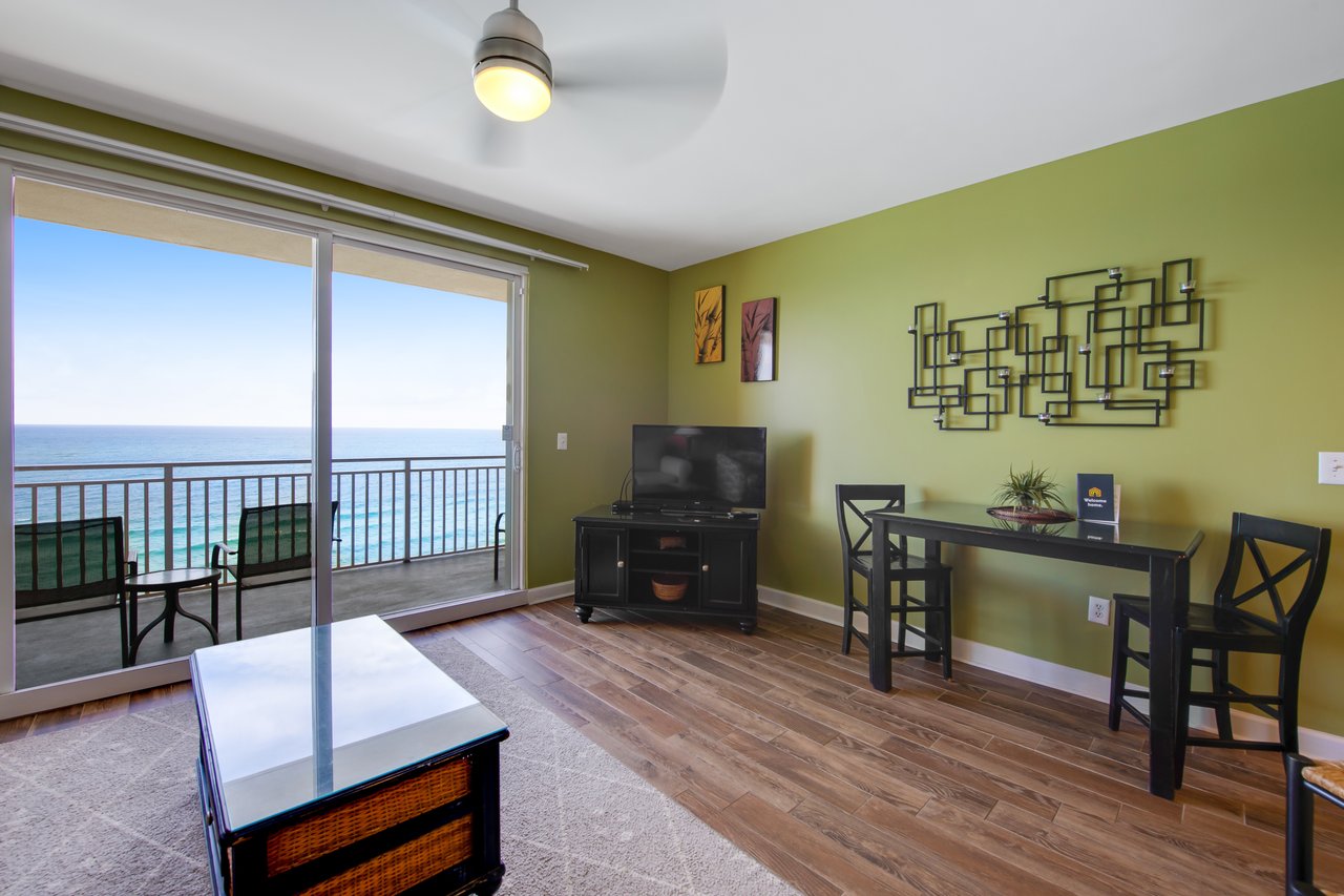 Splash Resort 1404W 3