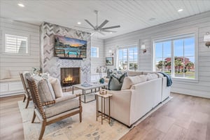 Main Living Area, 2nd Floor