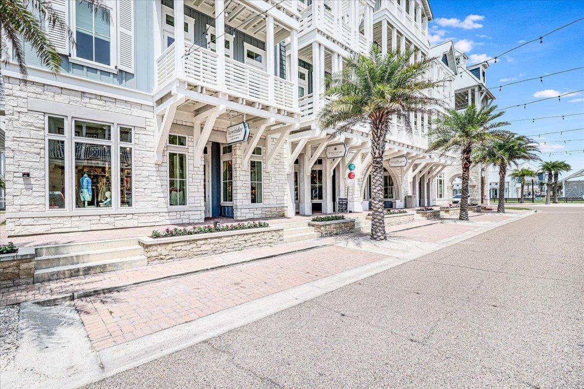 Community Shops and Restaurants, Ground Floor