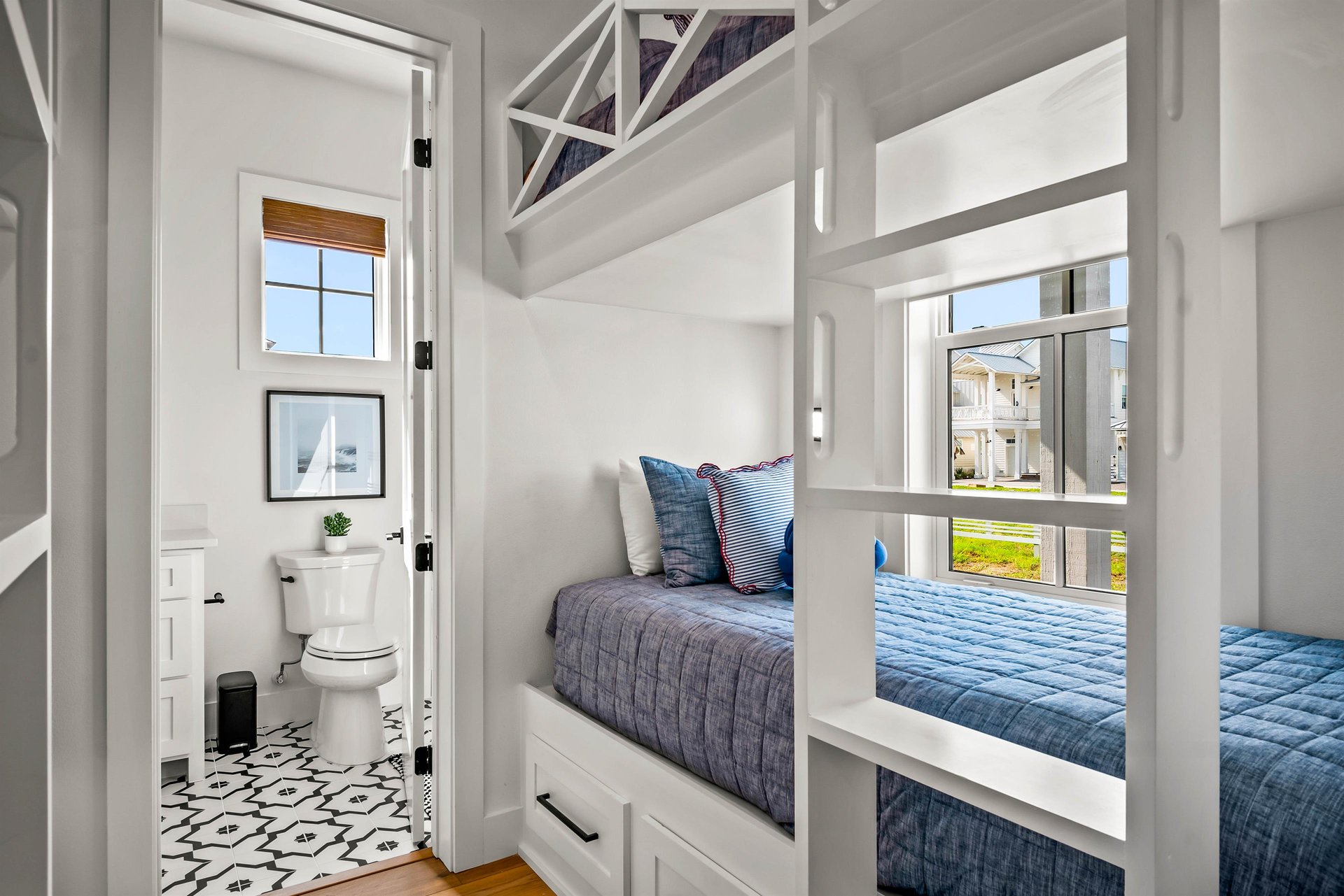 Bunk Room, 1st Floor