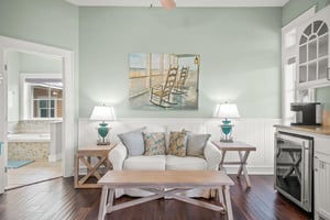 King Bedroom Lounge, 2nd Floor