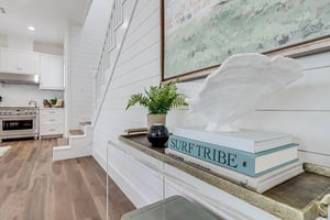 Living Area with Sleeper Sofa, 1st Floor