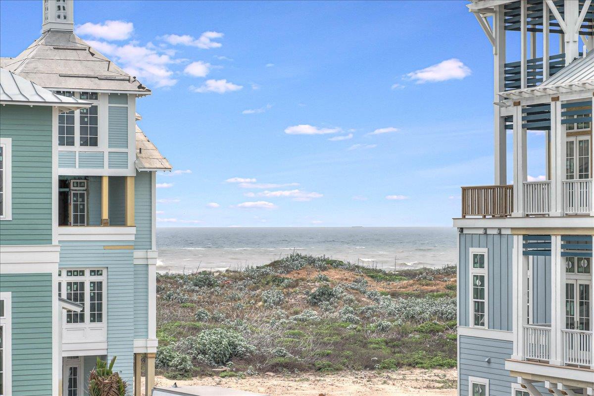 Primary King Balcony, 3rd Floor