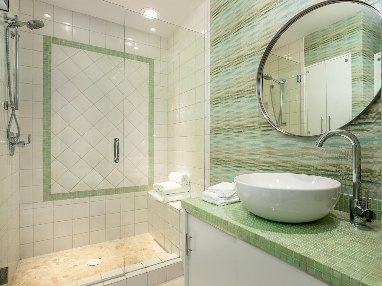 Ensuite bath