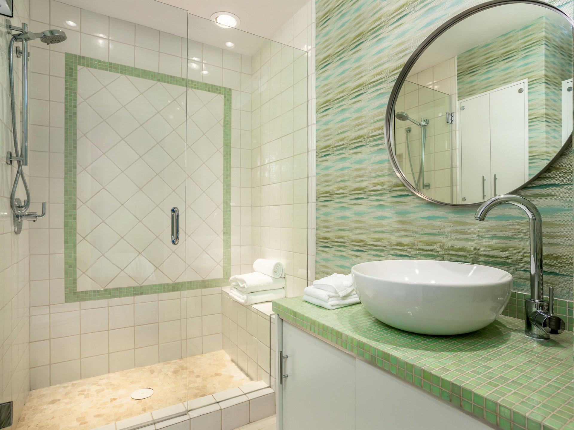 Ensuite bath