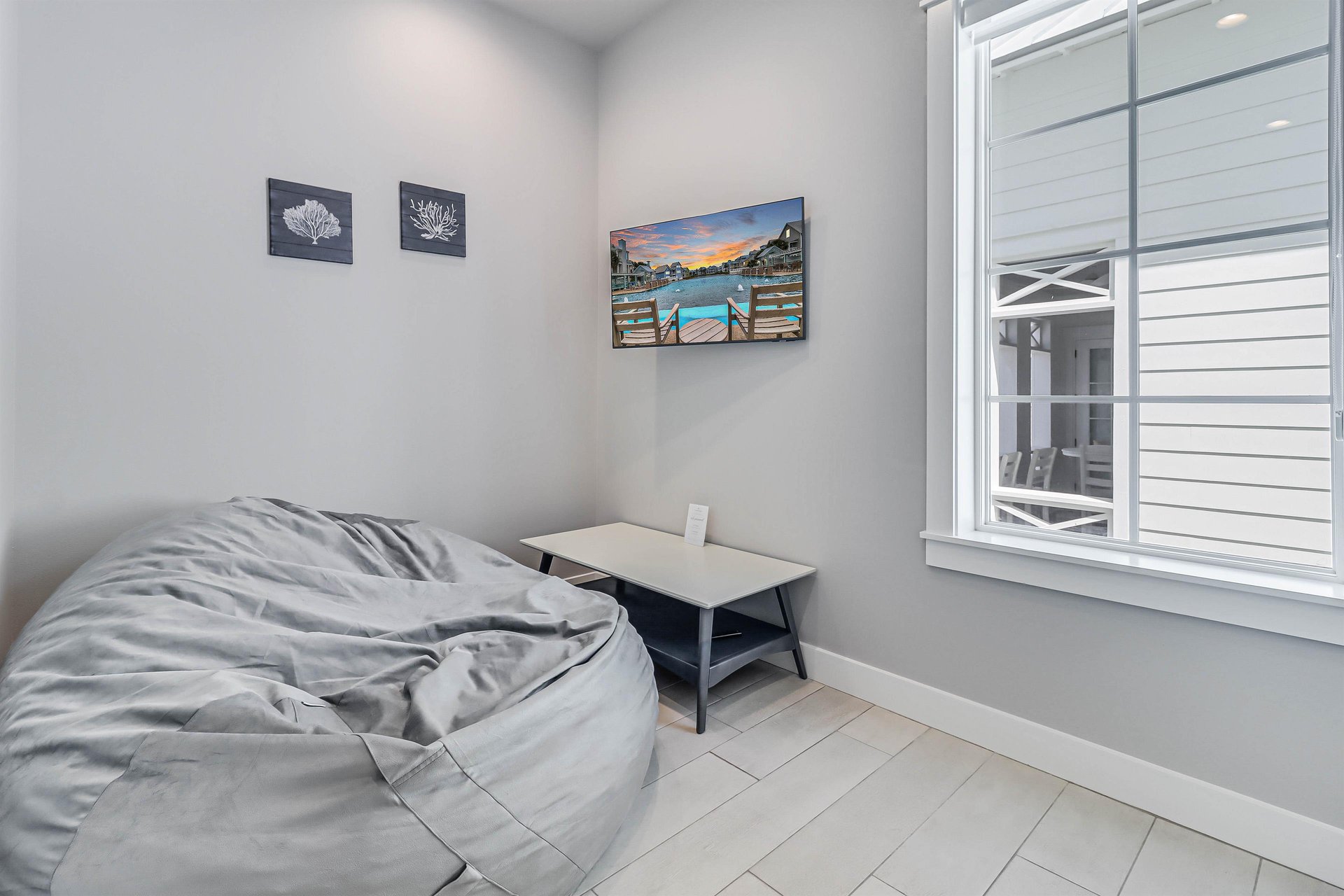 TV Lounge, 2nd Floor