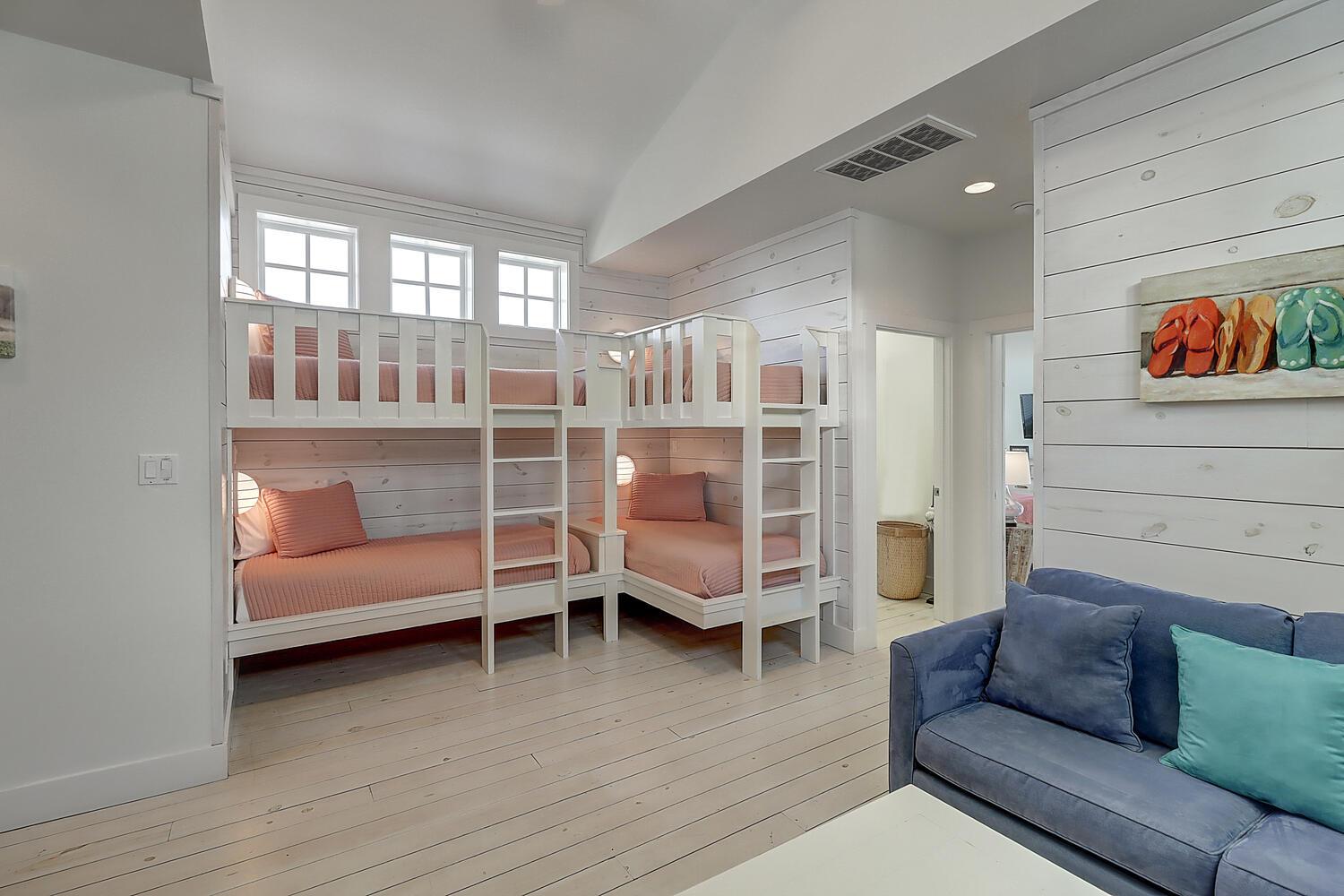 Bunk Room, 2nd Floor