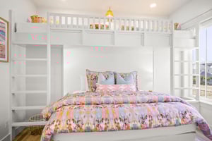 King Bedroom, 2nd Floor