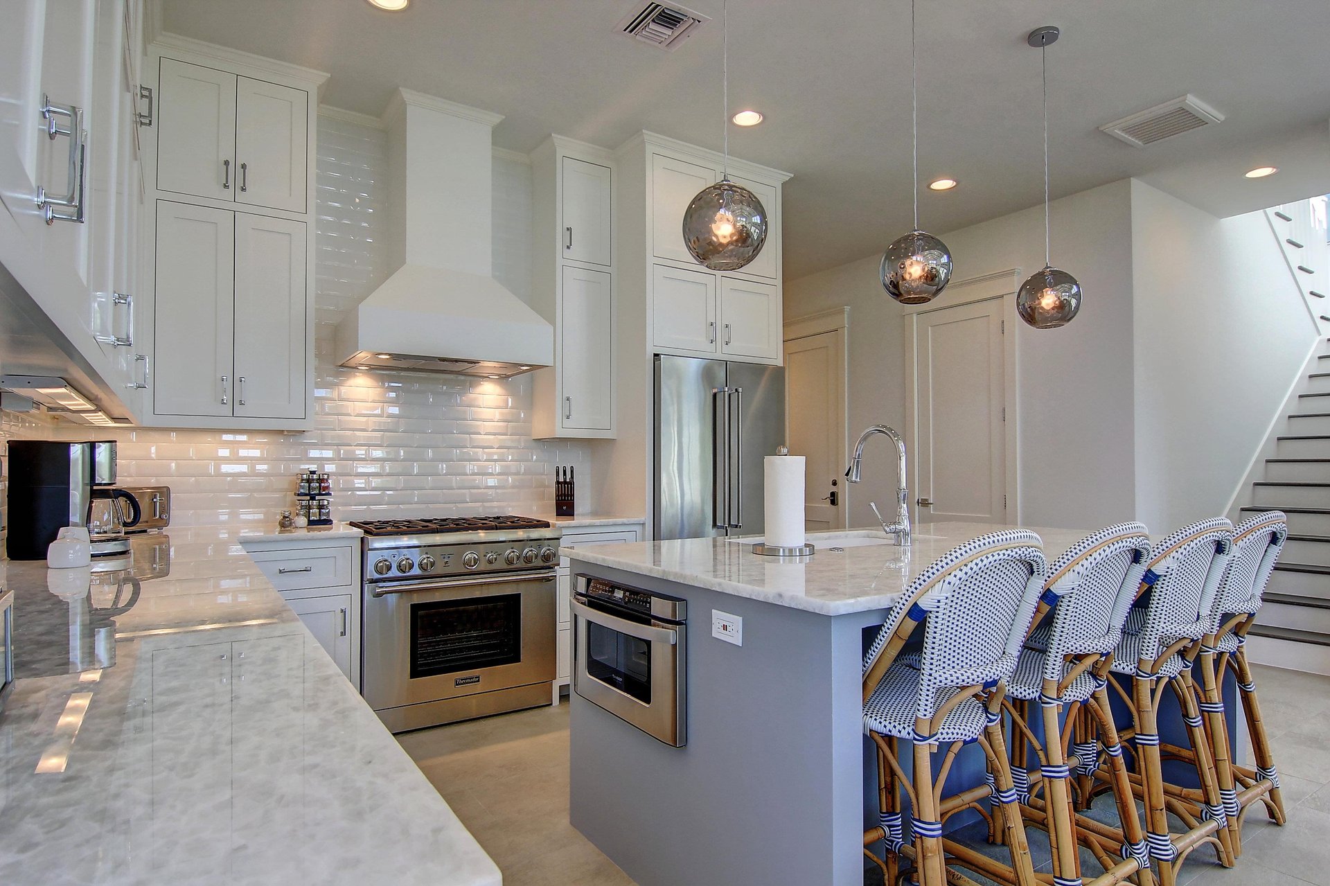 1st Floor, Kitchen