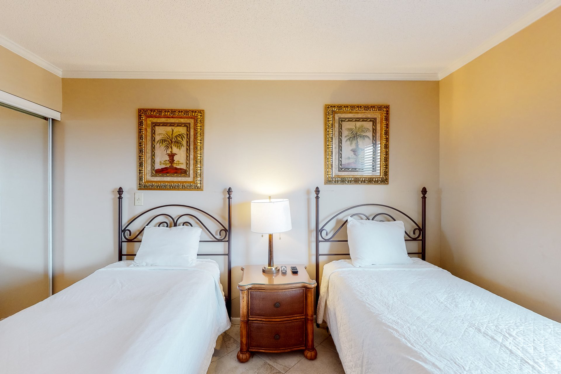 Emerald Towers 0503 17