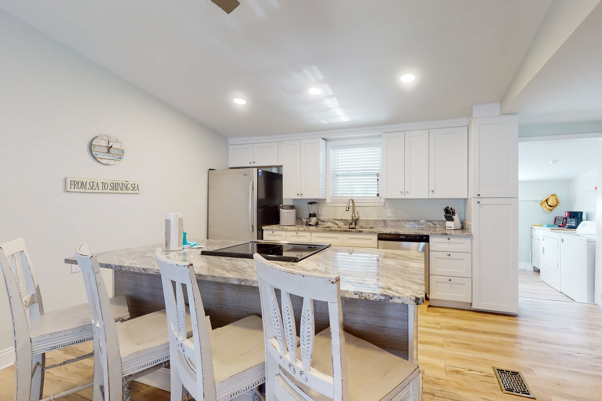 Laguna Beach Leisure 8