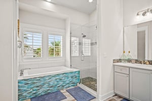 Primary King Bathroom, 2nd Floor