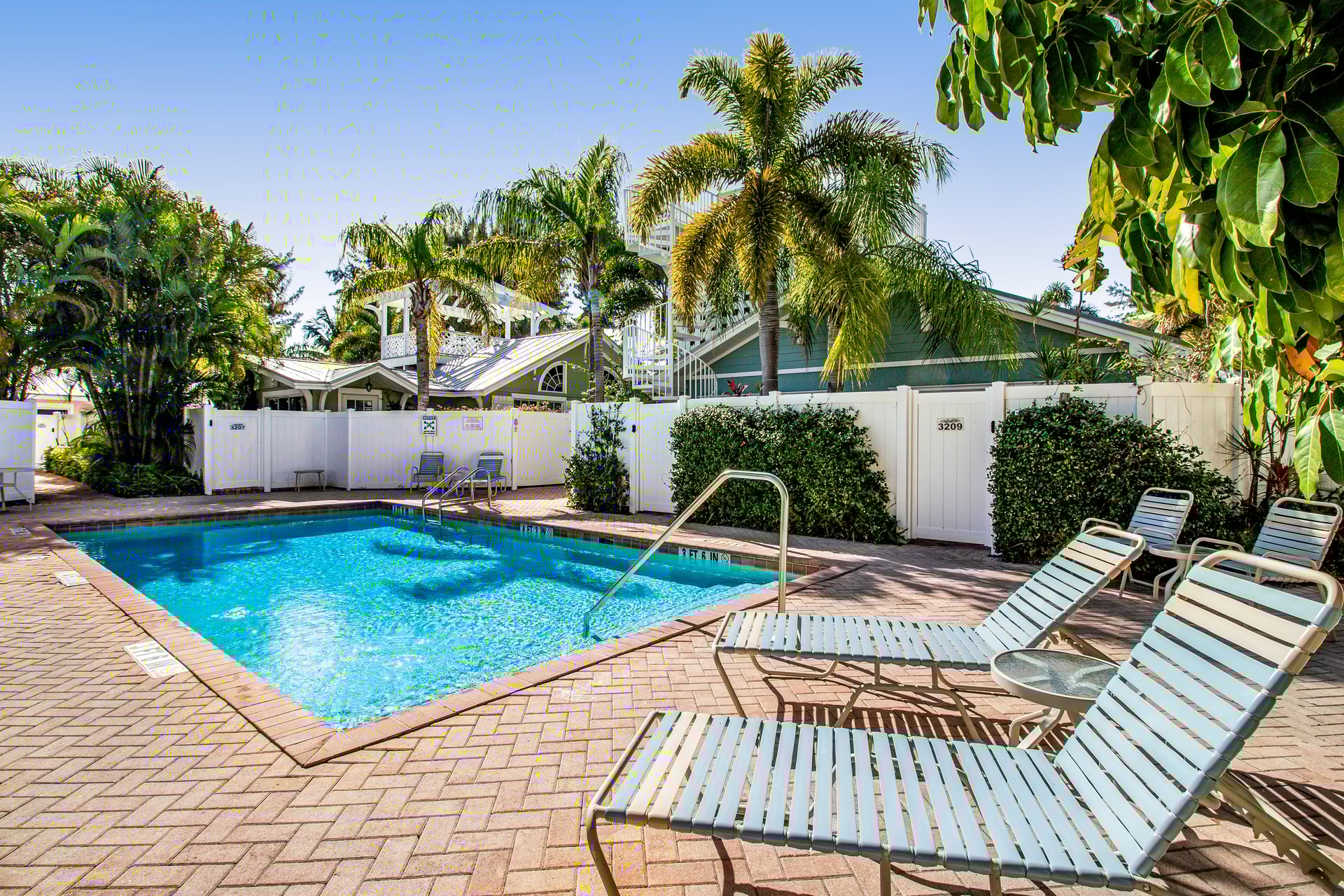 Palm Isle Village 3208 25