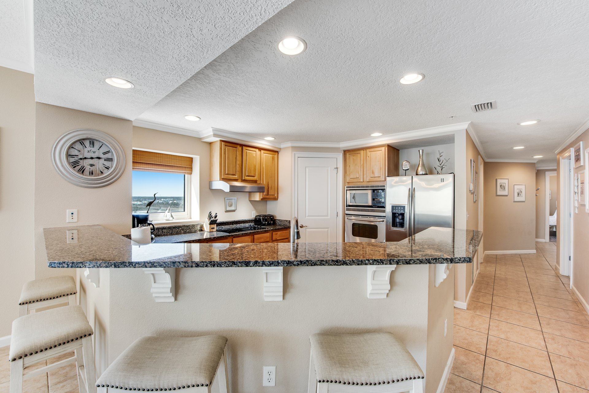 The Colonnades 1503 5