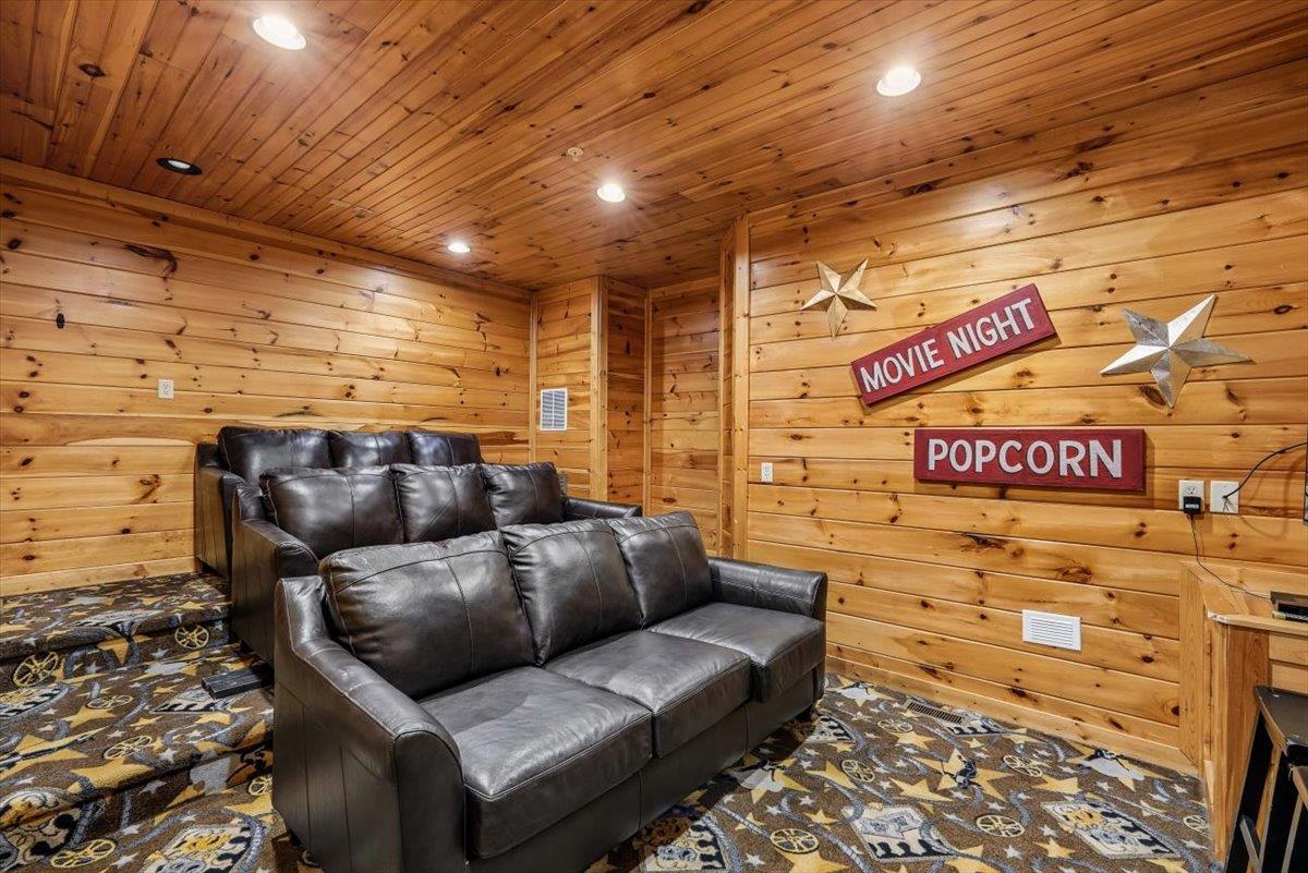 092Theater Room
