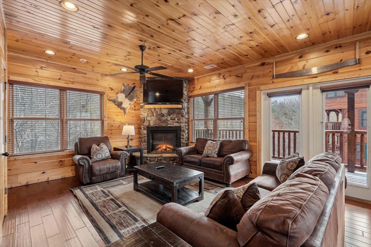 54Living Room