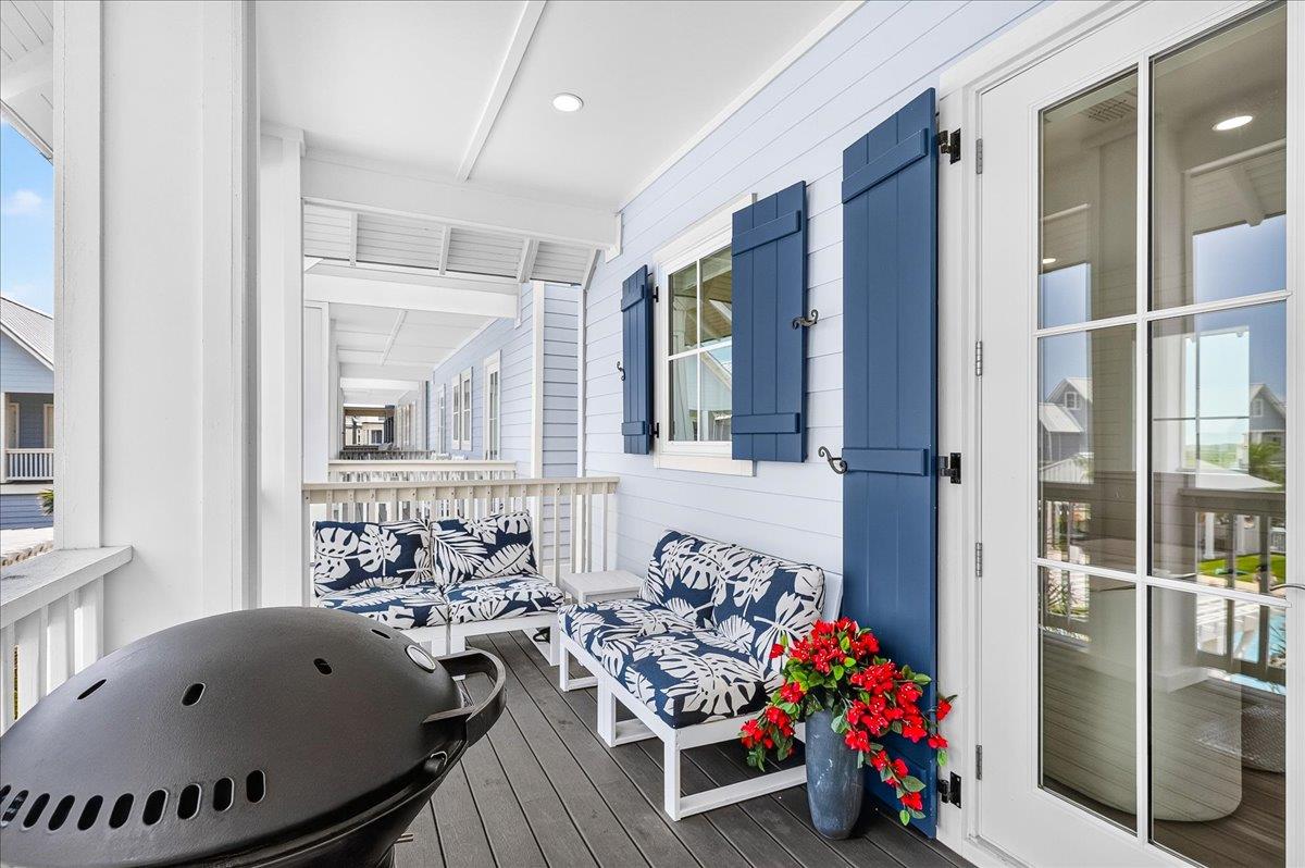2nd Floor, PoolView Balcony