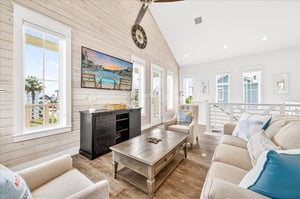 2nd Floor, Living Room