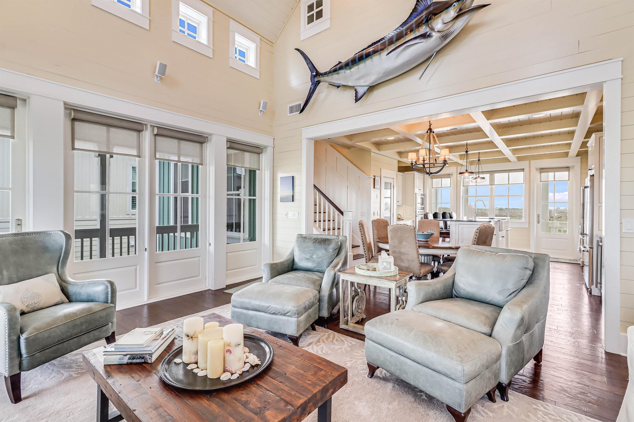 Living Area, 2nd Floor