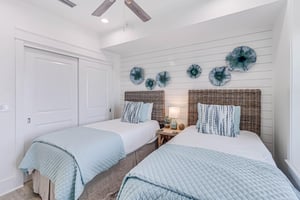 Twin Bedroom, 1st Floor