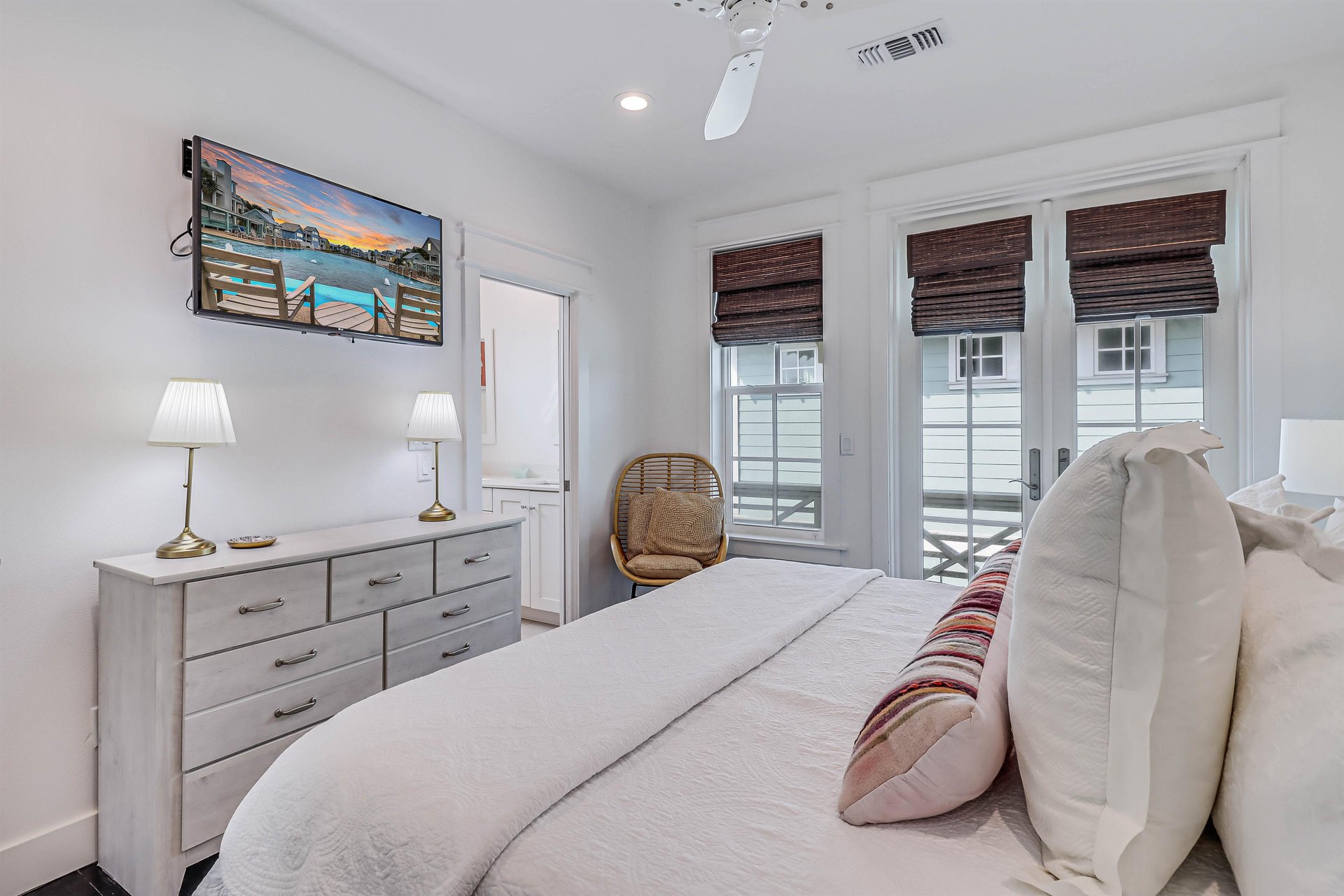 Primary King Bedroom, 2nd Floor