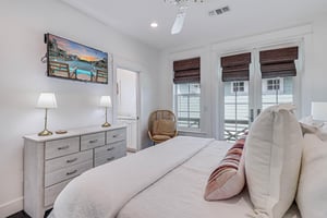 Primary King Bedroom, 2nd Floor