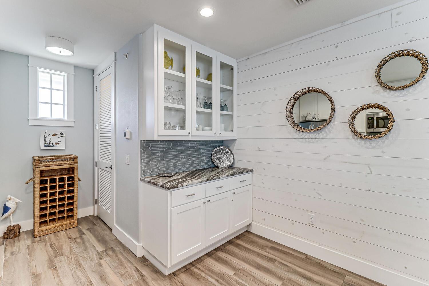 Large Kitchen With Copious Storage