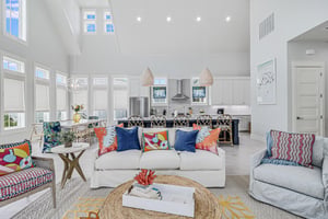 2nd Floor, Living Area