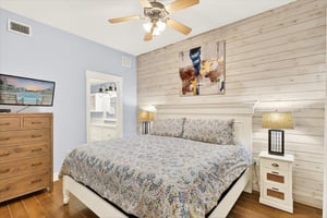 Primary King Bedroom, 1st Floor