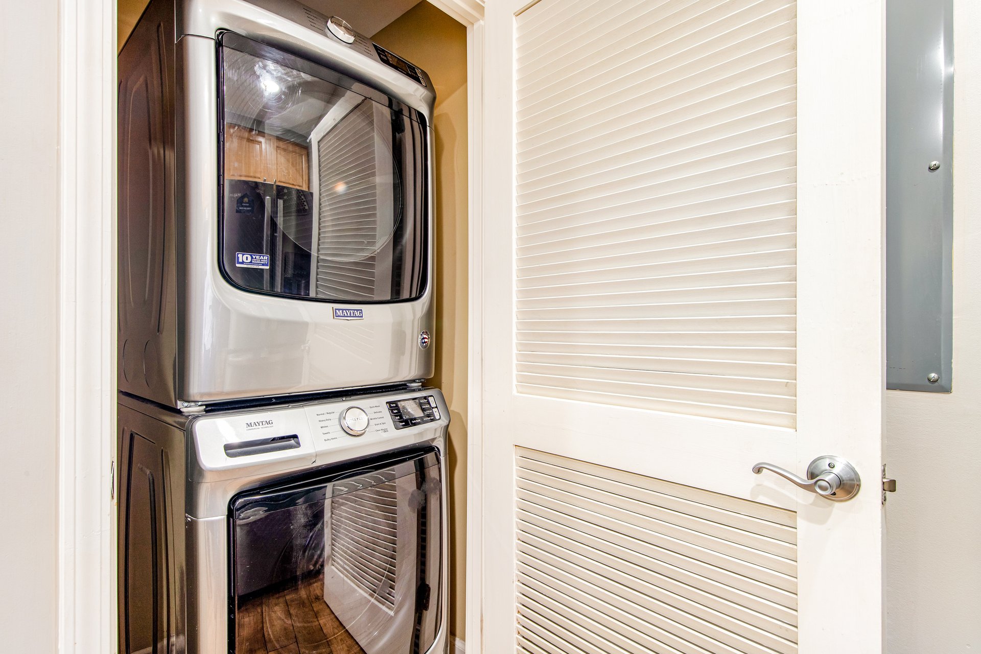 Splash Resort 1101W 17