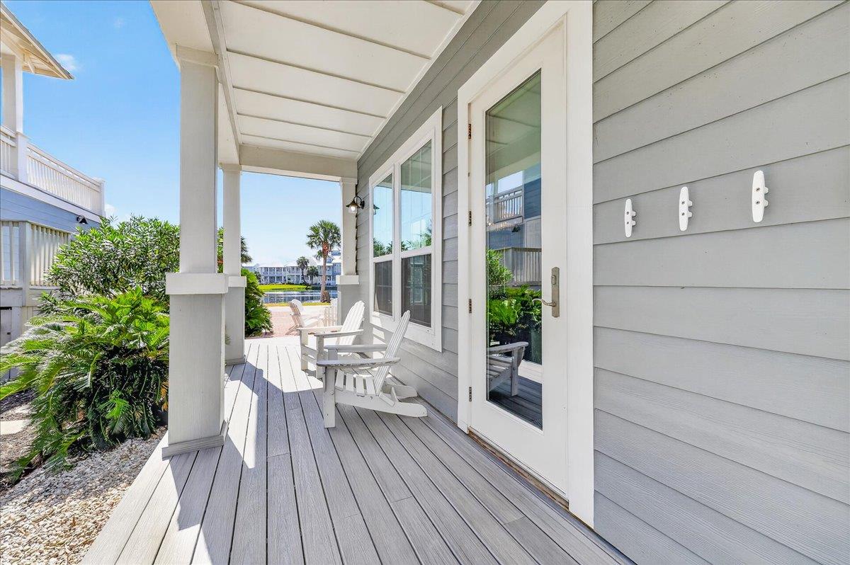 Side Porch, 1st Floor