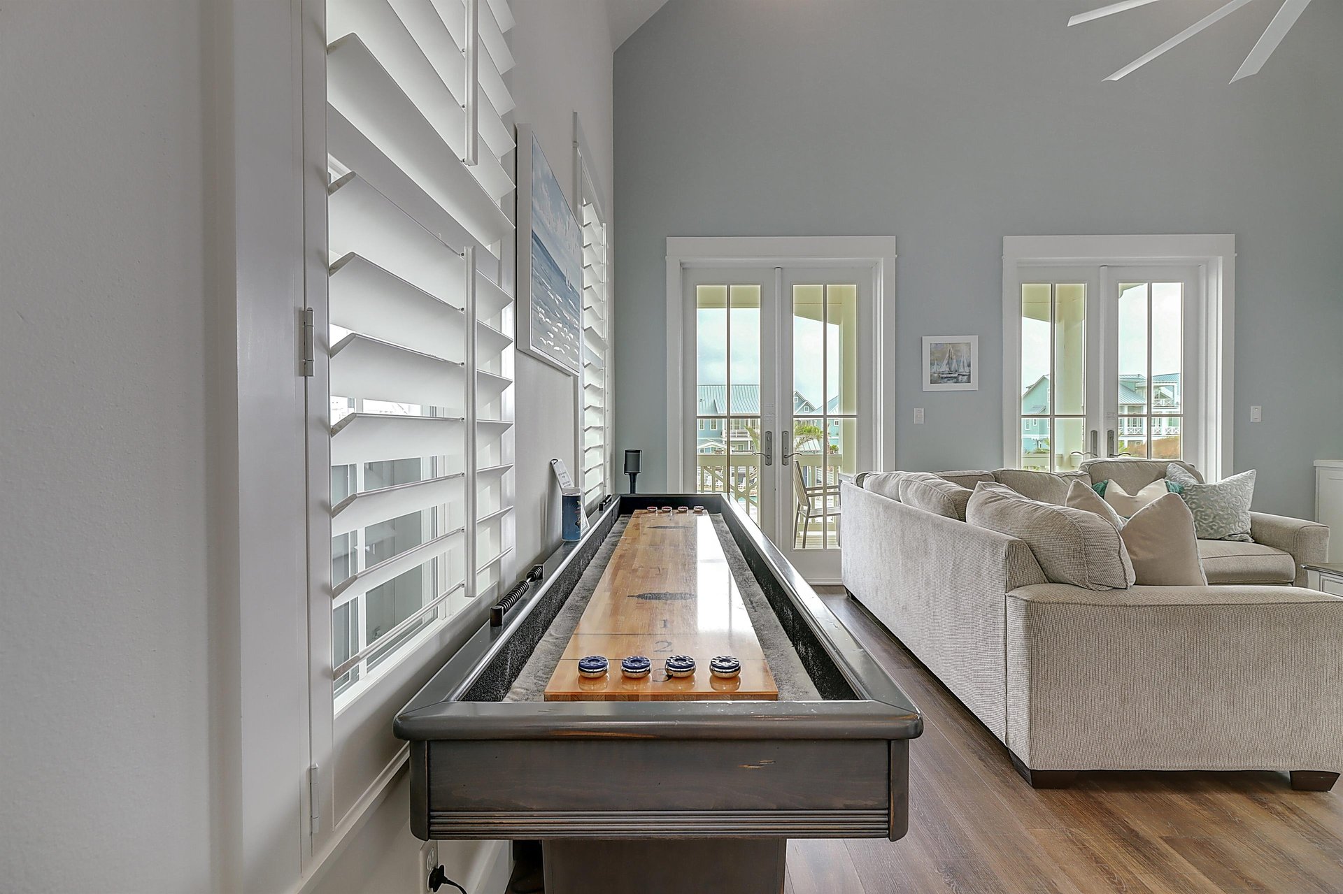 Main Living Area, 2nd Floor