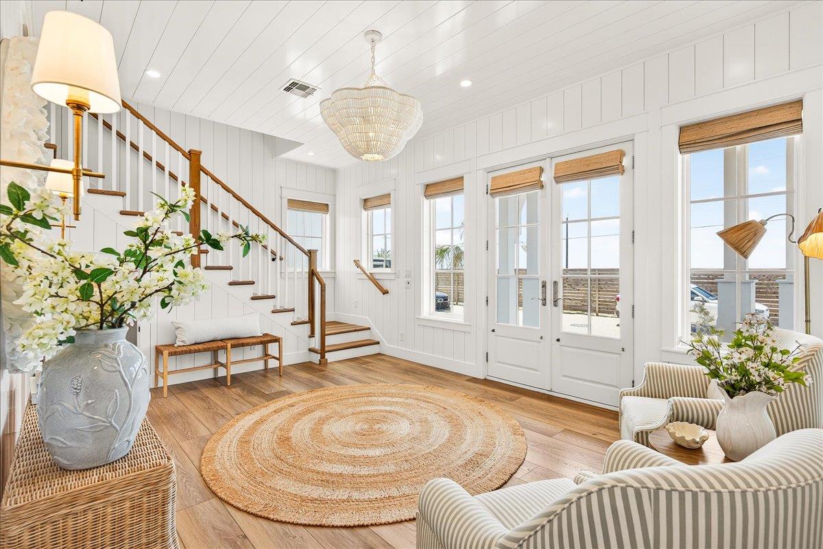 Foyer, 1st Floor