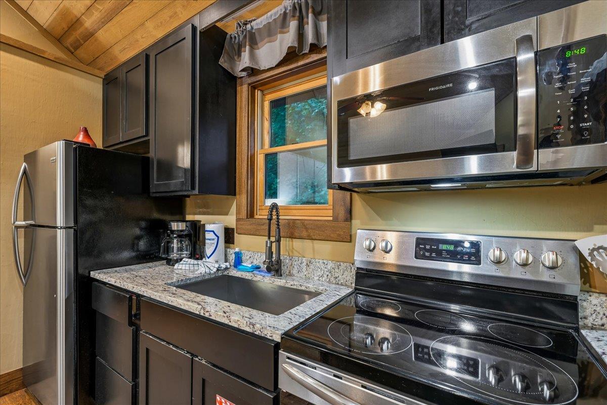 15Kitchen