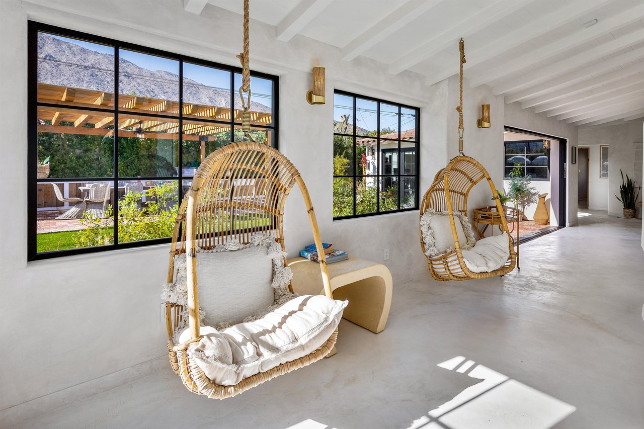 Egg chairs