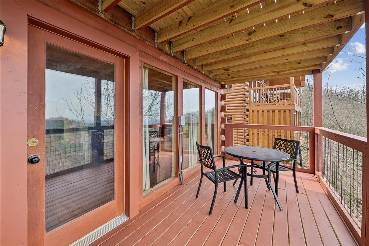 13Balcony