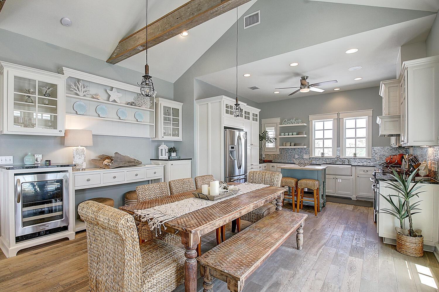 2nd Floor Dining Area