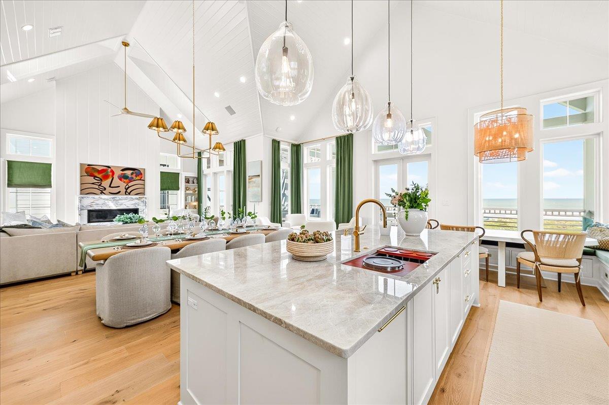 3rd Floor, Kitchen