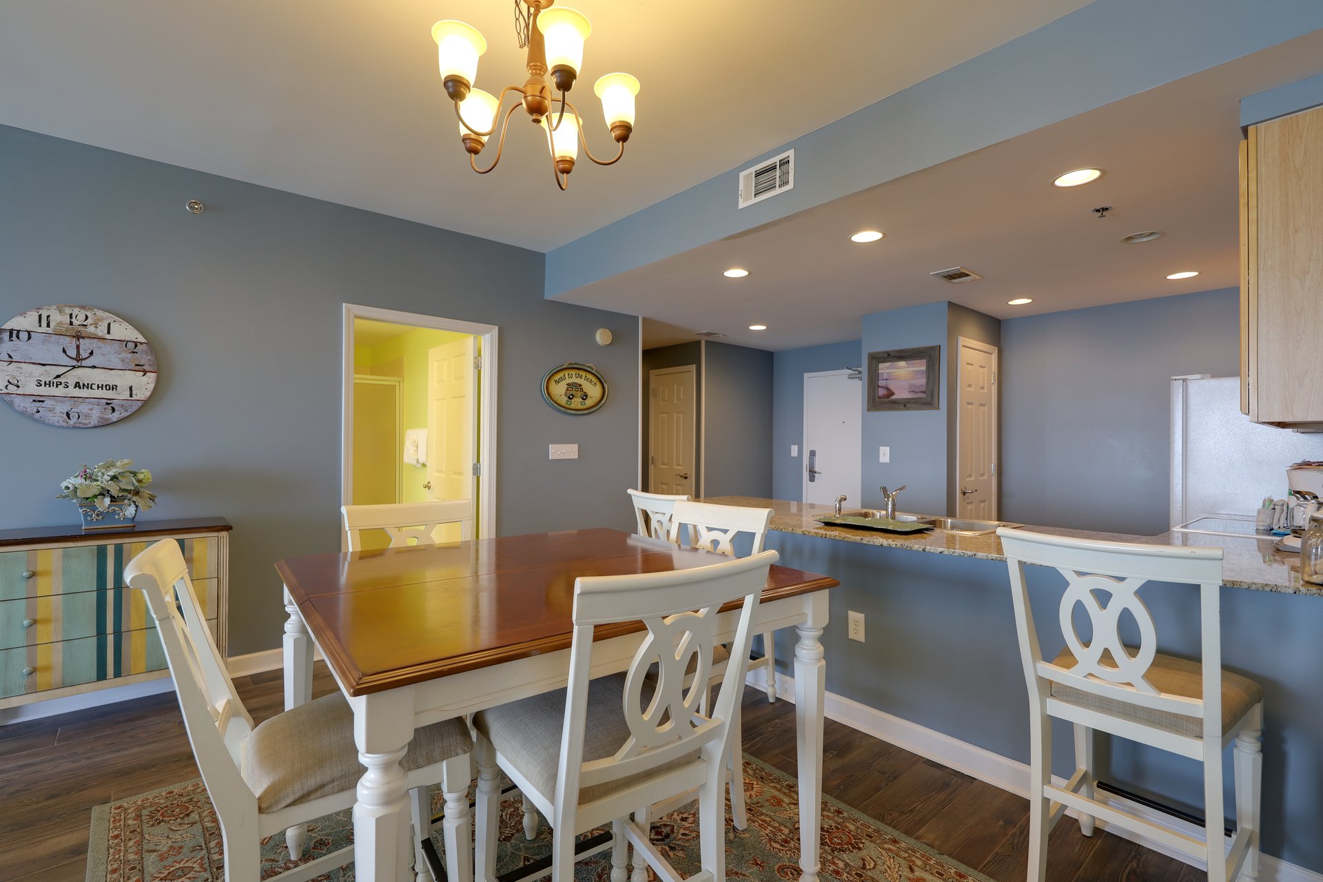 Splash Resort 907W 26